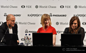 Actor Woody Harrelson, joins Anna Rudolf and Judit Polgar in the commentary for round 1.